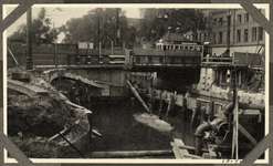 222387 Afbeelding van de werkzaamheden ten behoeve van de verbreding van de Catharijnebrug over de Stadsbuitengracht te ...